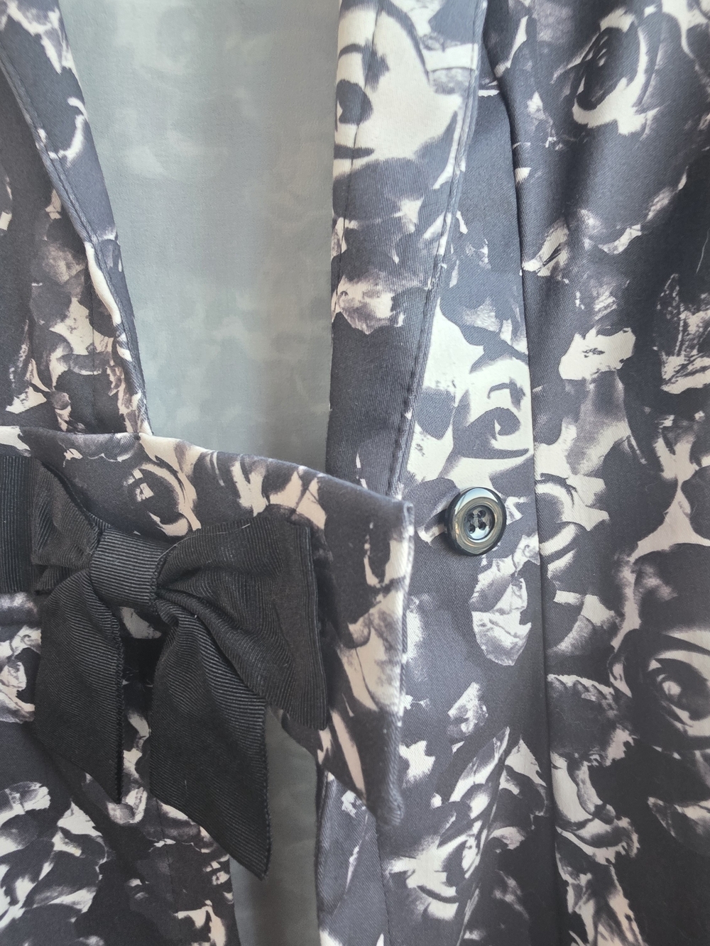 RIBKOFF Black & Blush Floral Fit-and-Flare Jacket with Bow - Picture 7 of 16